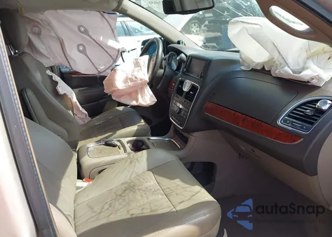 2014 Chrysler Town & Country Touring-L z USA, uszkodzony, nr VIN 2C4RC1CG8ER374298